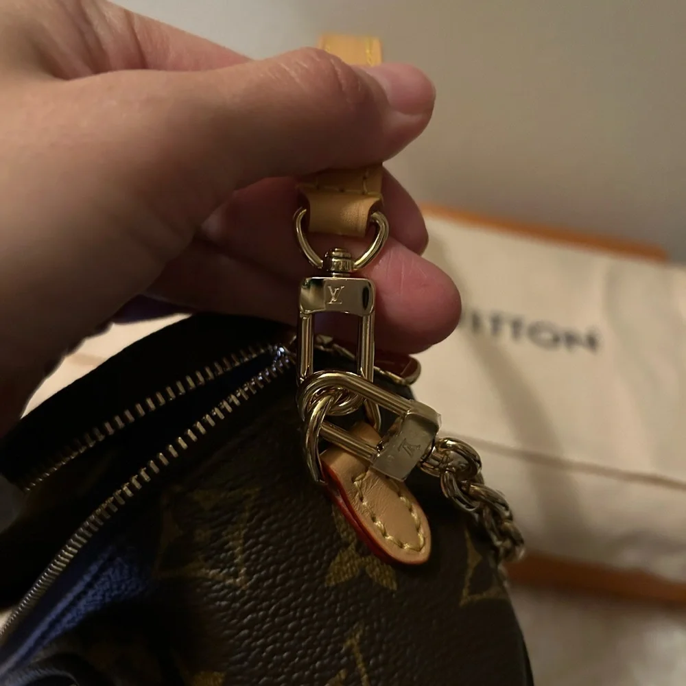 Brand new LV mini bum bag - Picture 9 of 15